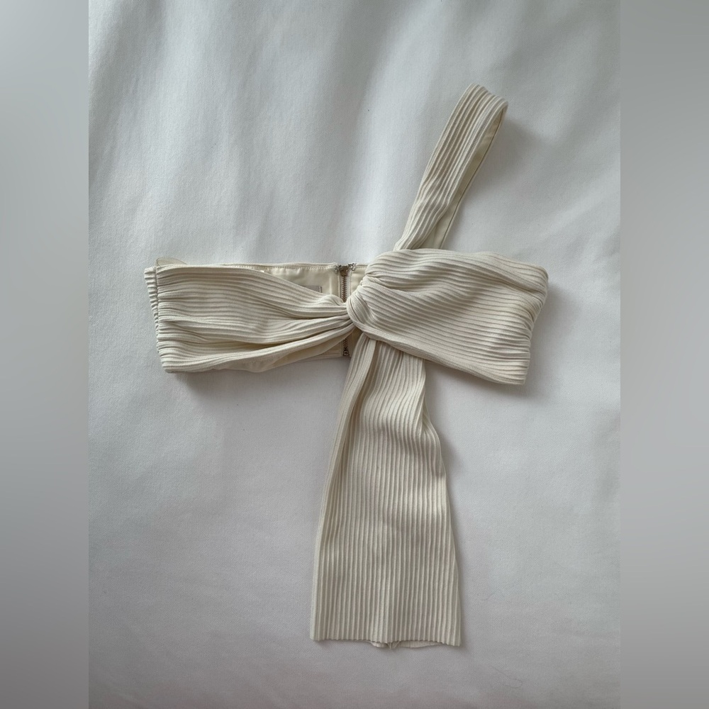 House of CB Cream Marnelle Bralette Crop Top- size M